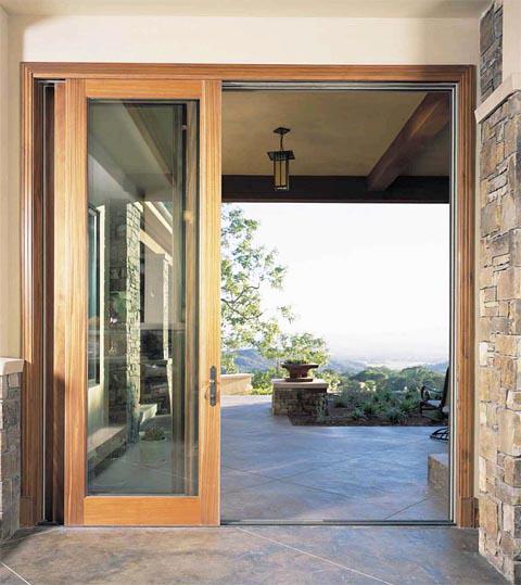 дверь в интерьере