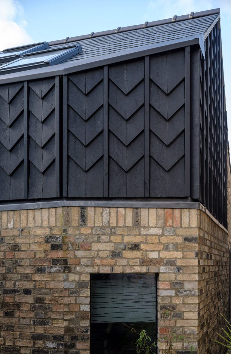 Интересный дизайн фасада здания от Ashworth Parkes Architects