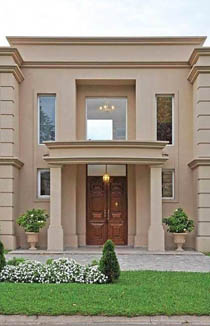 симметричное решение в дизайне входной группы в виде портала