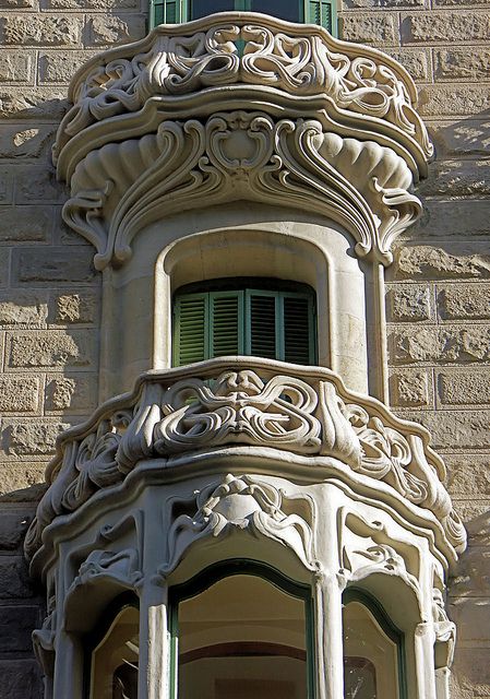 лепное убранство фасадов стиля модерн всегда восхищает