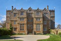 монументальный образ каменного особняка англии