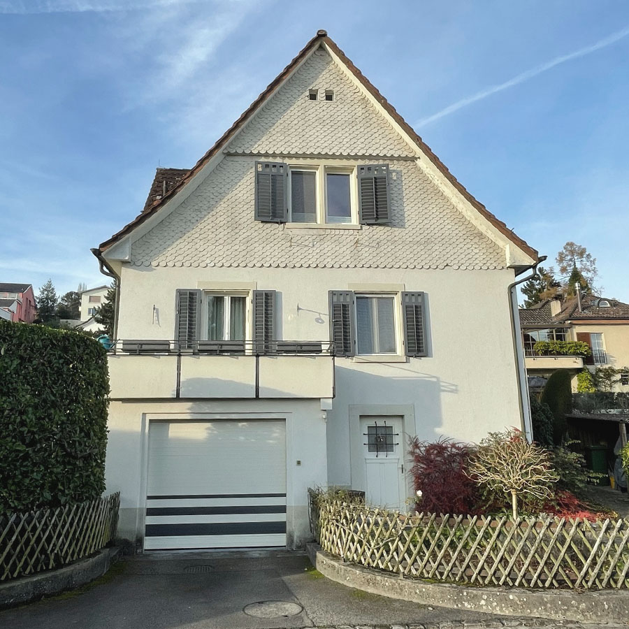 Дом до реконструкции. Фото фасада 1