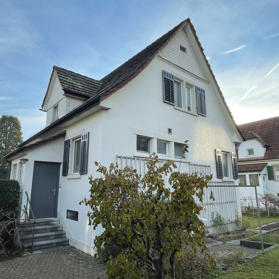 Дом до реконструкции. Фото фасада 4